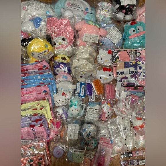 Medium Sanrio Lucky Bag! - Picture 4 of 6